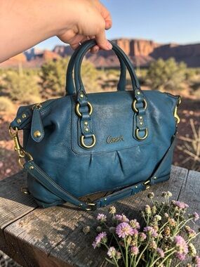 Coach 🦋 Turquoise/teal Cowhide Ashley Satchel 2011 Baddie Y2K aesthetic